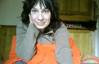 Please Help Elisaveta Live